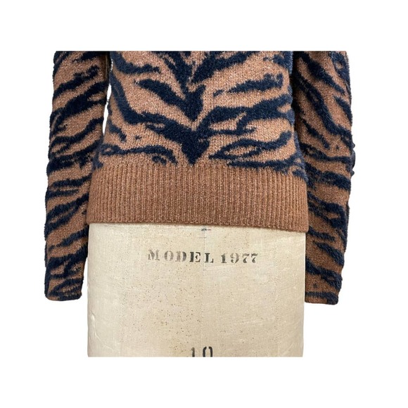 DKNY Womens Tiger Striped Sweater Tan Black Textured Knit XS - Picture 3 of 7